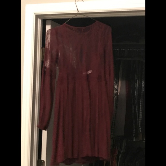 Abercrombie burgundy wine dress - Picture 2 of 2